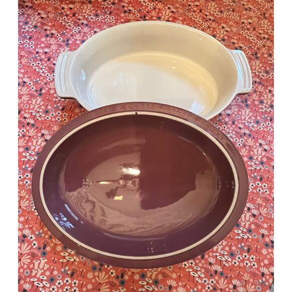 Le Creuset Stoneware Oval Baking Dish in Fig 27 cm/1.7L - Picture 3 of 6